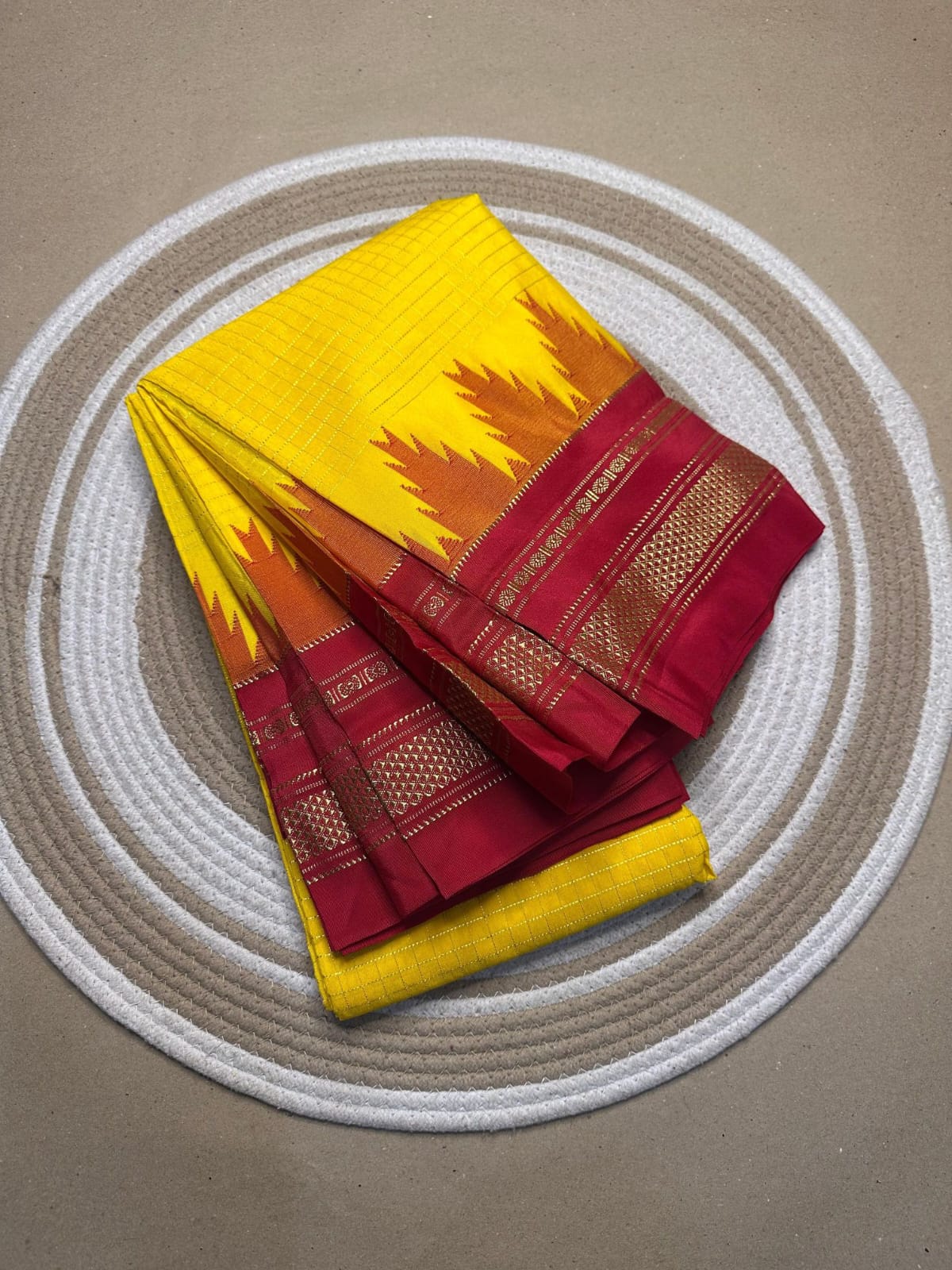 yellow and red jerry checks, temple gadiwalsaree pallu tope pallu yellow and red jerry checks, temple gadiwalsaree pallu tope pallu