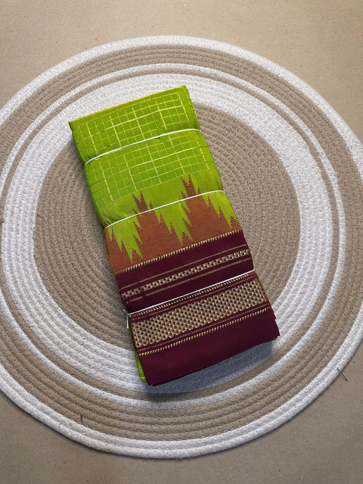 henna green jerry checks, temple gadiwalsaree pallu tope pallu henna green jerry checks, temple gadiwalsaree pallu tope pallu
