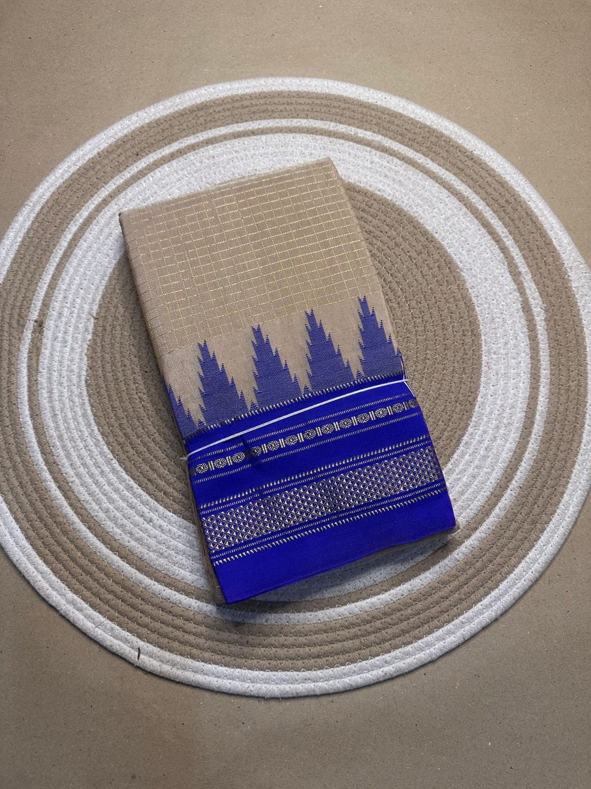 light chocolate and blue jerry checks, temple gadiwalsaree pallu tope pallu light chocolate and blue jerry checks, temple gadiwalsaree pallu tope pallu