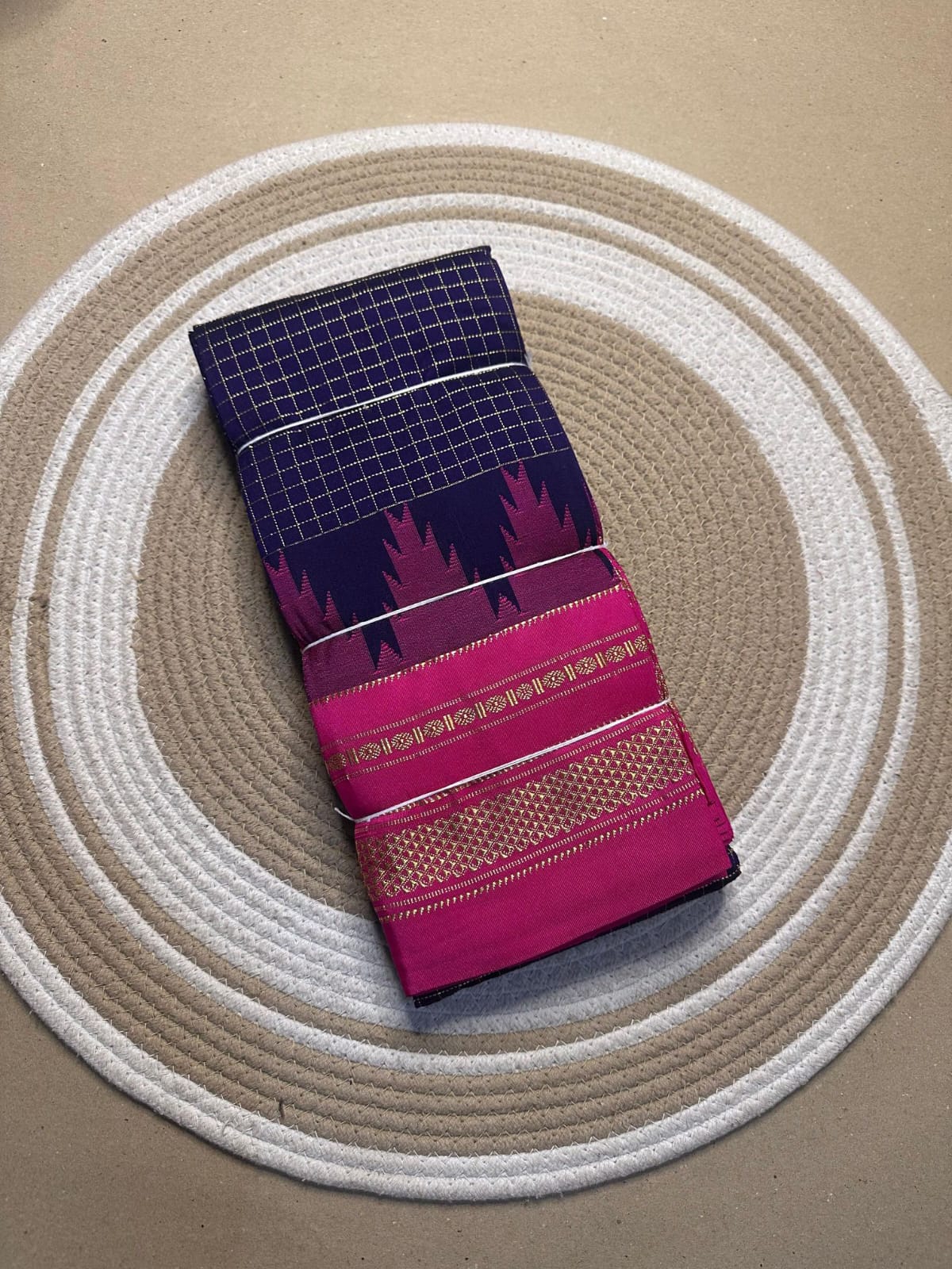 dark blue and pink jerry checks, temple gadiwalsaree pallu tope pallu dark blue and pink jerry checks, temple gadiwalsaree pallu tope pallu