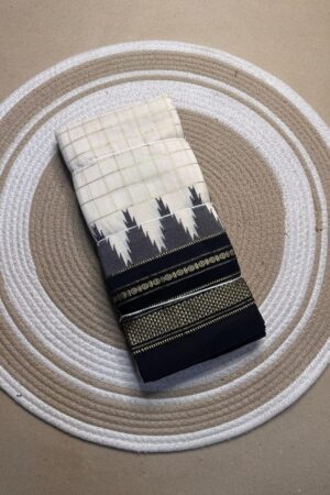 white and black jerry checks, temple gadiwalsaree pallu tope pallu