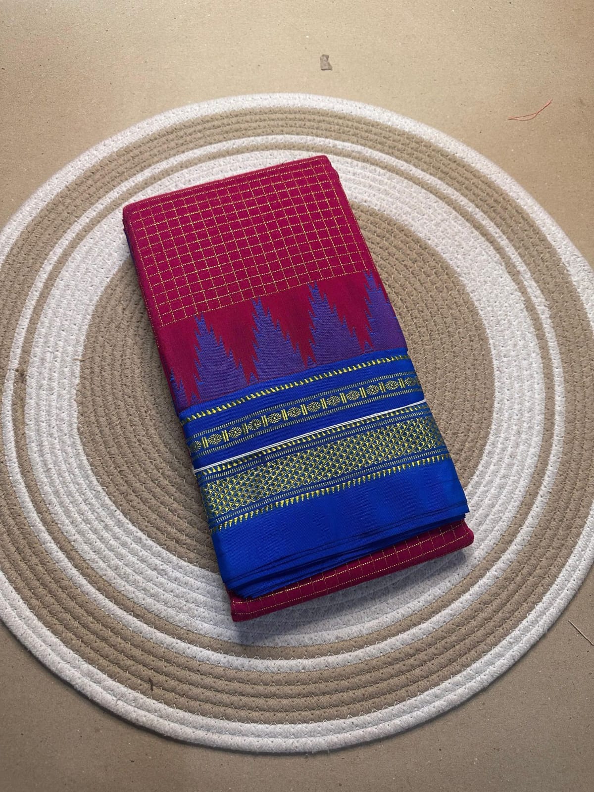 pinkish red and blue jerry checks, temple gadiwalsaree pallu tope pallu pinkish red and blue jerry checks, temple gadiwalsaree pallu tope pallu