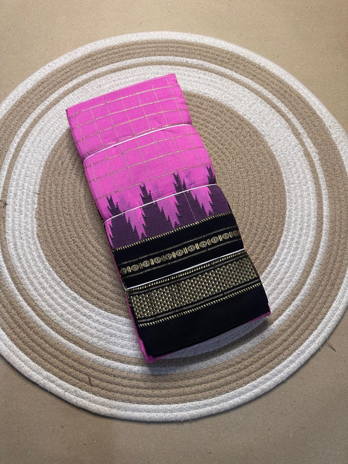 light purple jerry big checks, temple gadiwalsaree pallu tope pallu light purple jerry big checks, temple gadiwalsaree pallu tope pallu