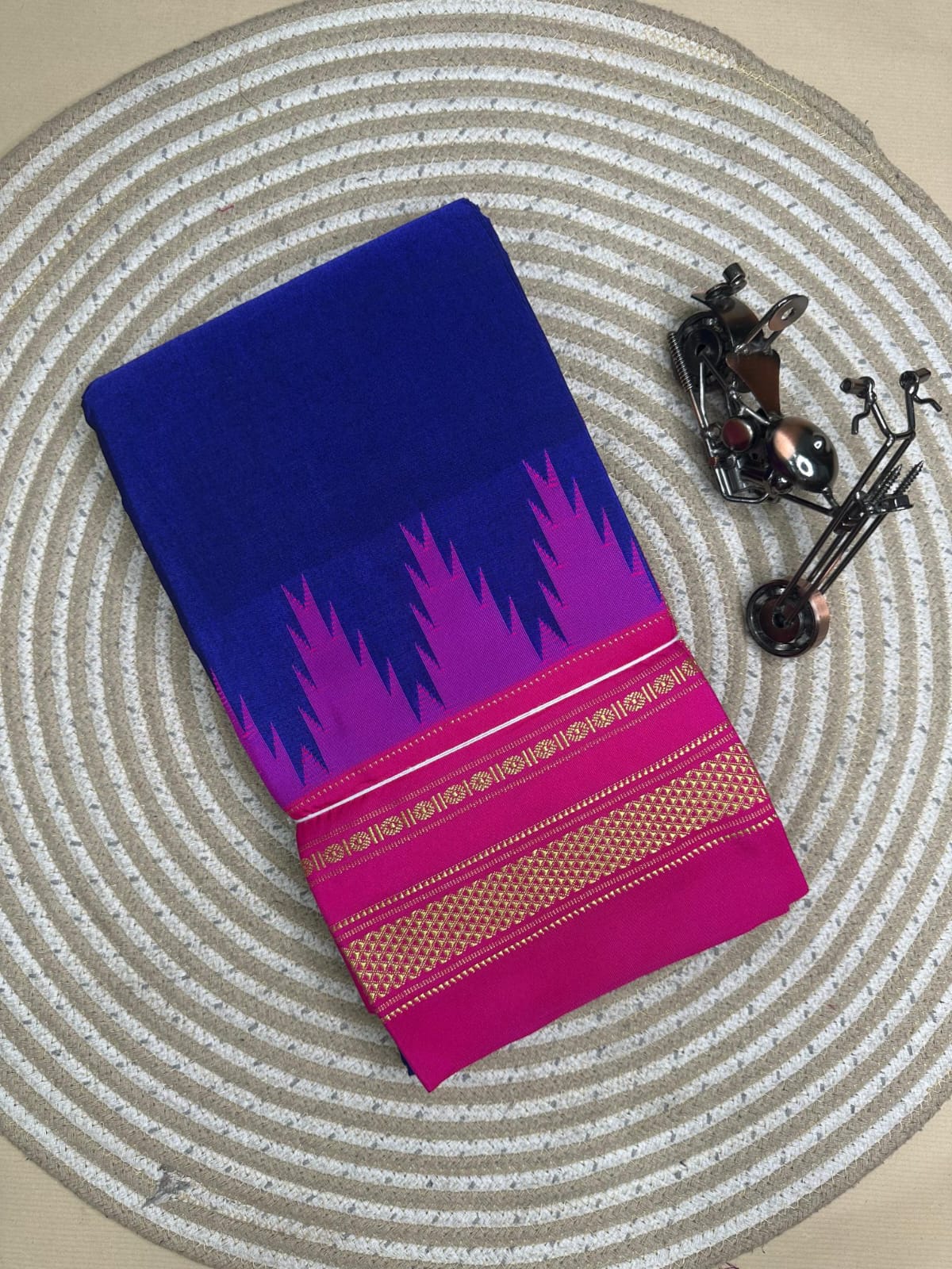 blue and pink temple border, plane saree soft silk pallu blue and pink temple border, plane saree soft silk pallu