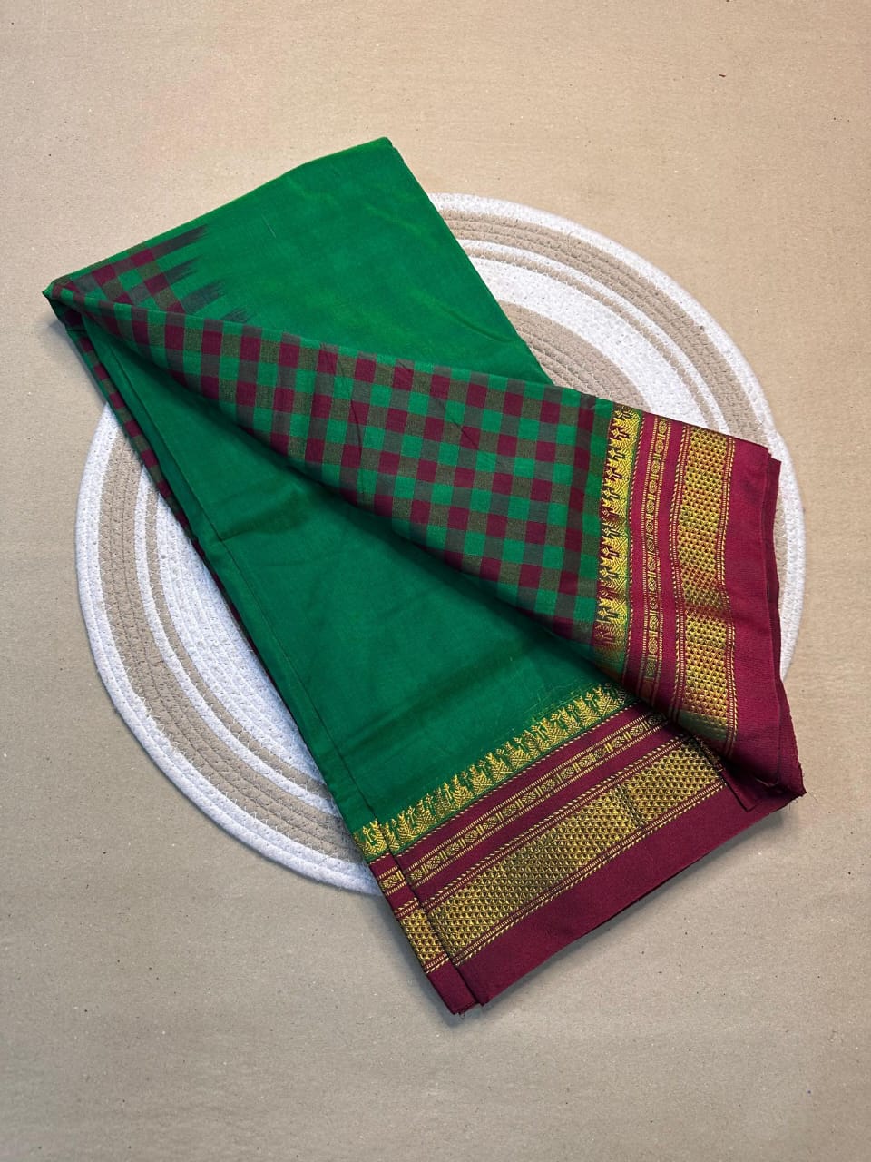 green and maroon ana patali pallu catlon pallu green and maroon ana patali pallu catlon pallu