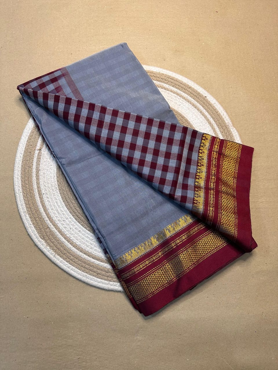 grey and maroon tana patali pallu catlon pallu grey and maroon tana patali pallu catlon pallu