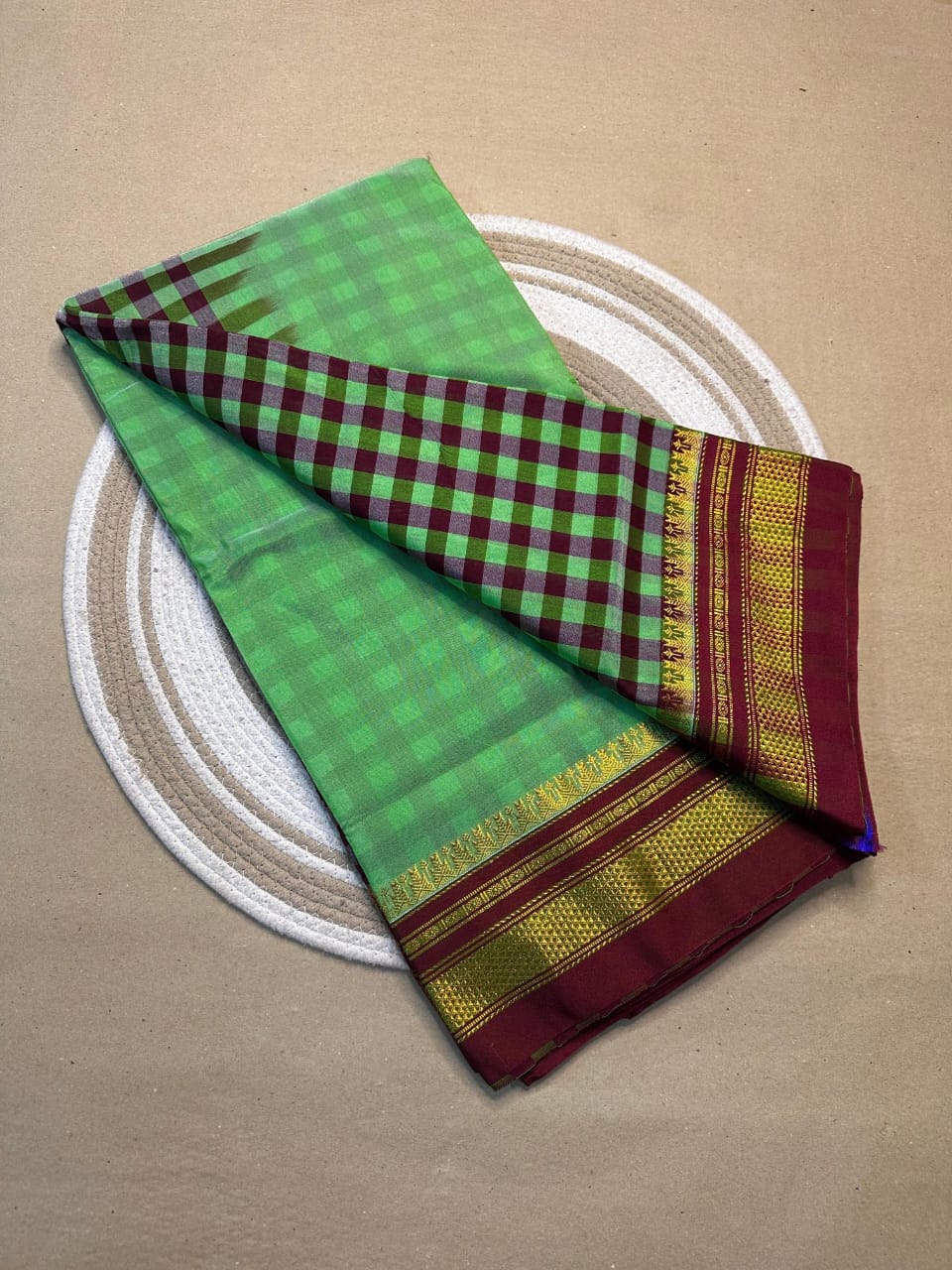 light green and maroon tana patali pallu catlon pallu light green and maroon tana patali pallu catlon pallu