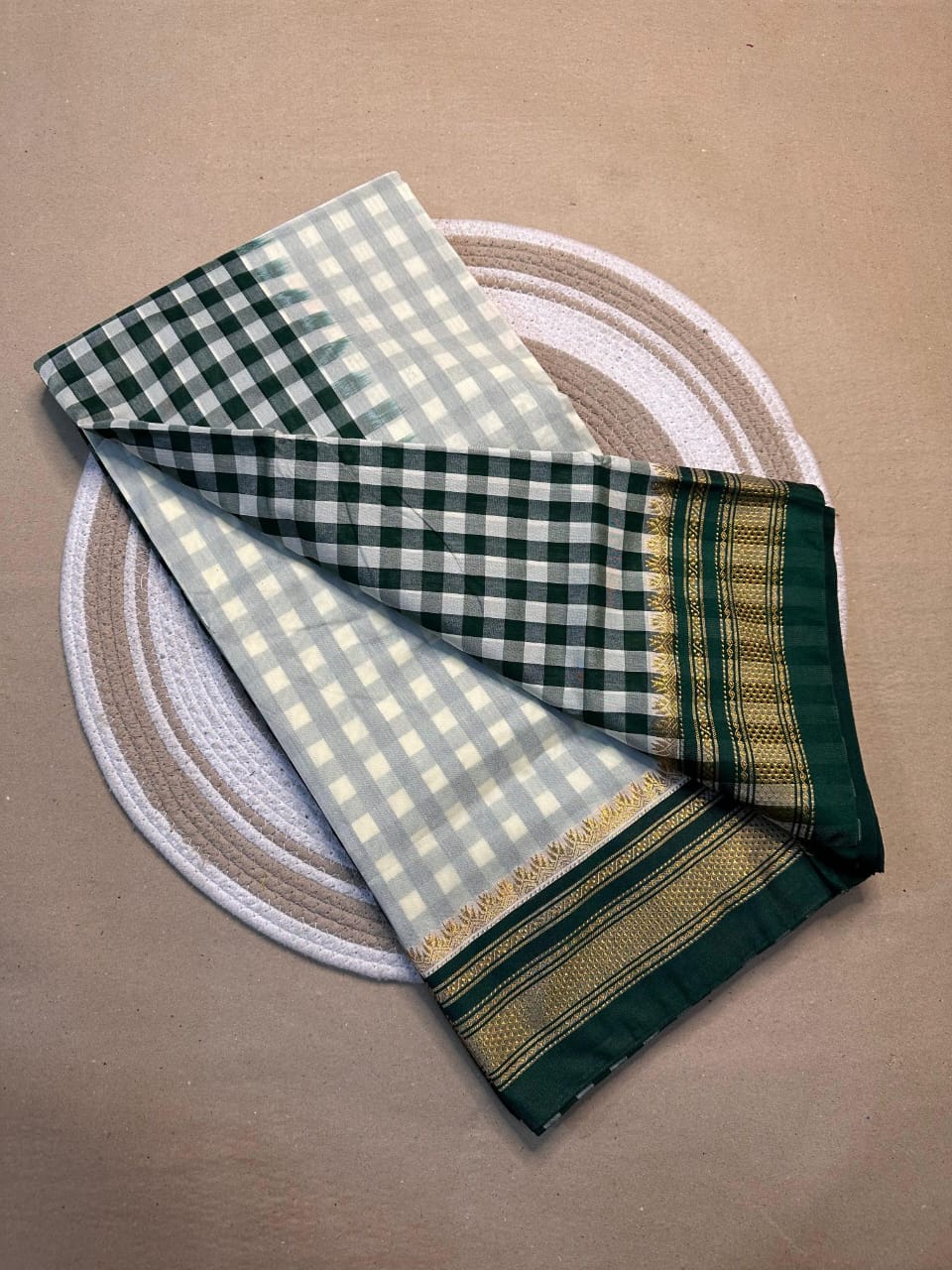 white and green tana patali pallu catlon pallu white and green tana patali pallu catlon pallu