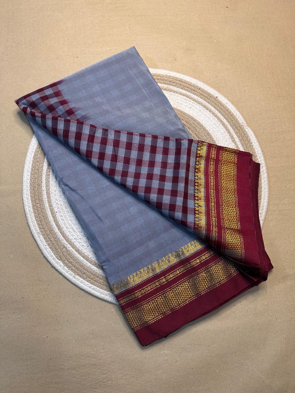 dark grey and maroon tana patali pallu catlon pallu dark grey and maroon tana patali pallu catlon pallu
