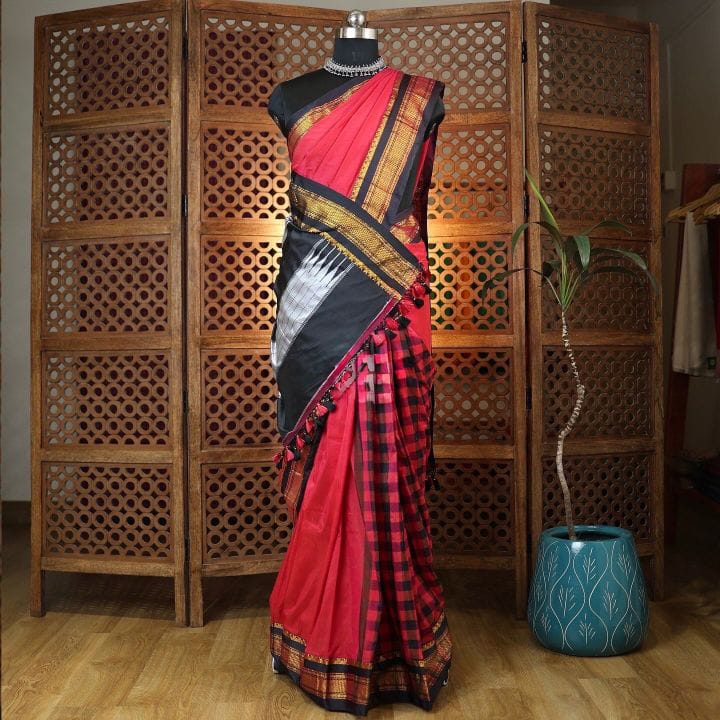 red and black tana patali pallu catlon pallu red and black tana patali pallu catlon pallu