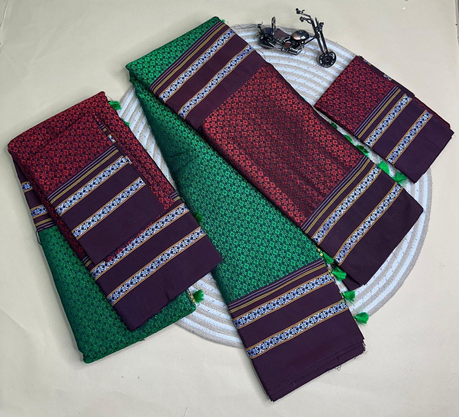 red and green half and half kanna saree red and green half and half kanna saree